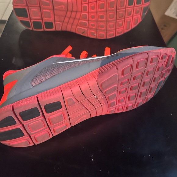Nike Women’s Free 4.0 v3 - Like New!!! - Picture 2 of 3